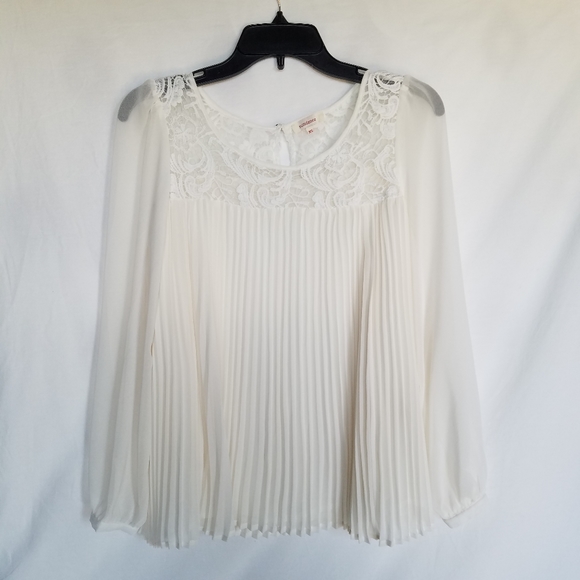 Sundance Peasant Style Lace Yoke Pleated Guinevere Blouse - Picture 3 of 12